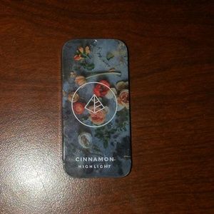 Cinnamon Highlight Maskcara Beauty